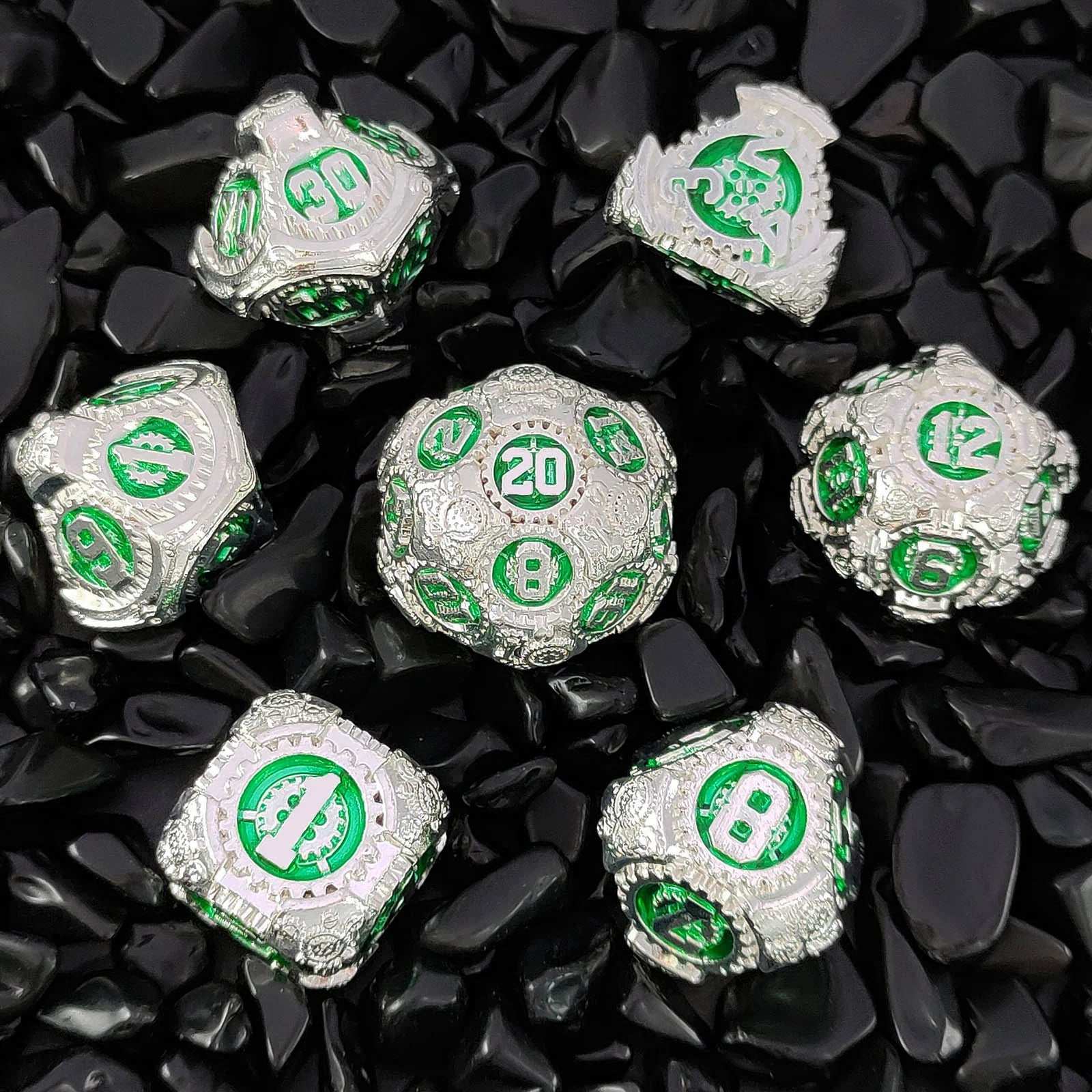 Steampunk Silver Shell with Green Gear Metal Solid Dice Set + Silver Font - Bear Dice