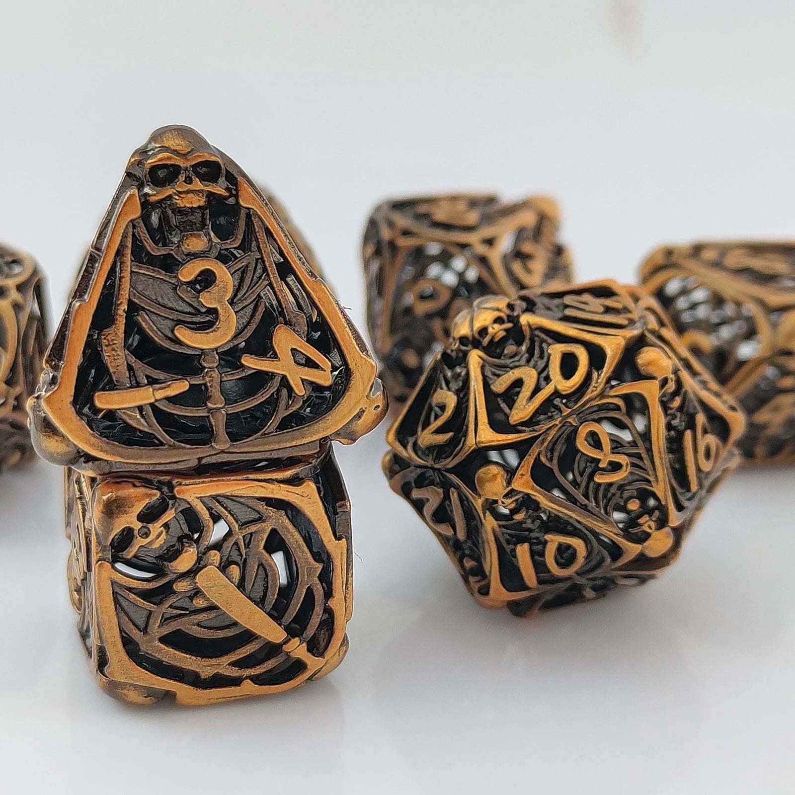 Vintage Brass Skull Metal Hollow DND Dice Set - Bear Dice